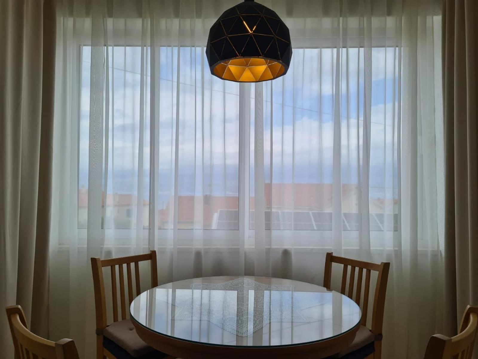 Apartments Jelena Supetar - Four Apartments - A Small House With A Private Yard - Two-Room Apartment With A Sea View - Studio Apartment - Two-Room Apartment With Garden View- Free Parking Εξωτερικό φωτογραφία